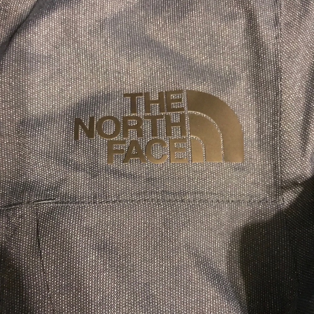 North face jacket - Picture 3 of 8